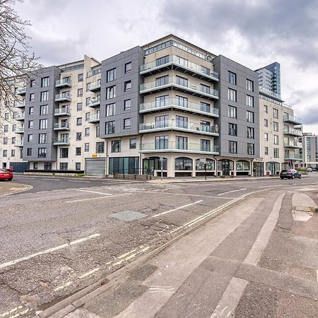 1 Bedroom Ocean Village Luxurious, Stylish & Cosy Apartment, Central Location In Southampton, Sleeps 4 - Summer Special Offer! - By Blue Puffin Stays Dış mekan fotoğraf