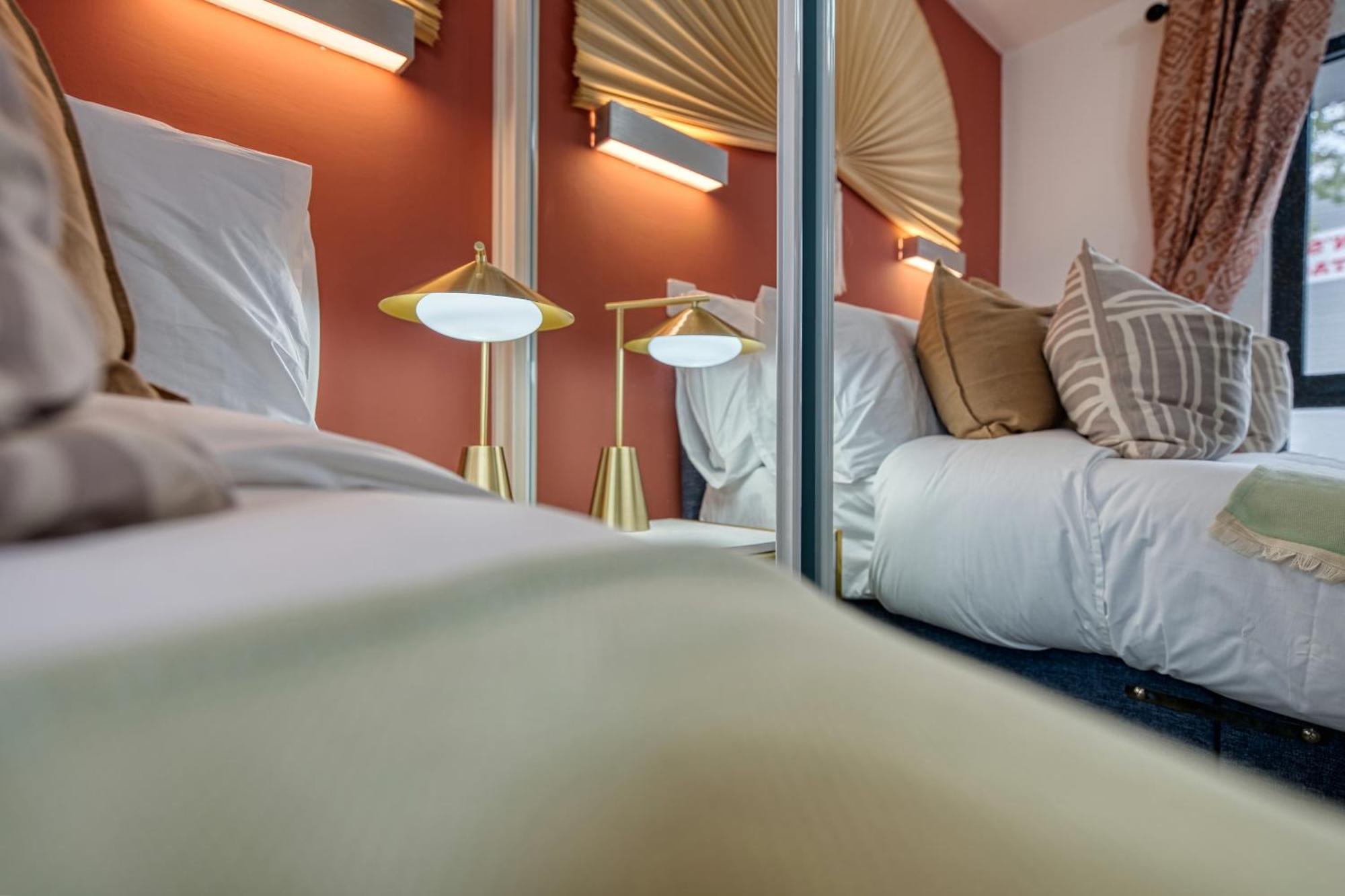 1 Bedroom Ocean Village Luxurious, Stylish & Cosy Apartment, Central Location In Southampton, Sleeps 4 - Summer Special Offer! - By Blue Puffin Stays Dış mekan fotoğraf