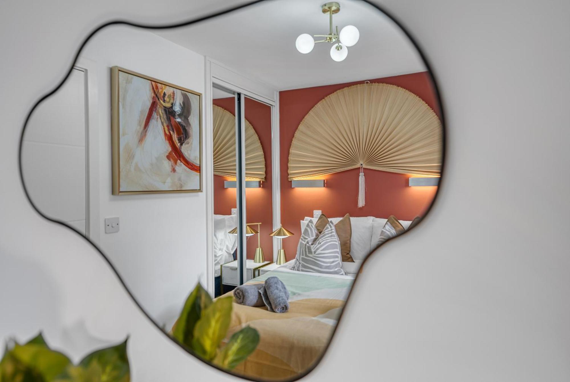 1 Bedroom Ocean Village Luxurious, Stylish & Cosy Apartment, Central Location In Southampton, Sleeps 4 - Summer Special Offer! - By Blue Puffin Stays Dış mekan fotoğraf
