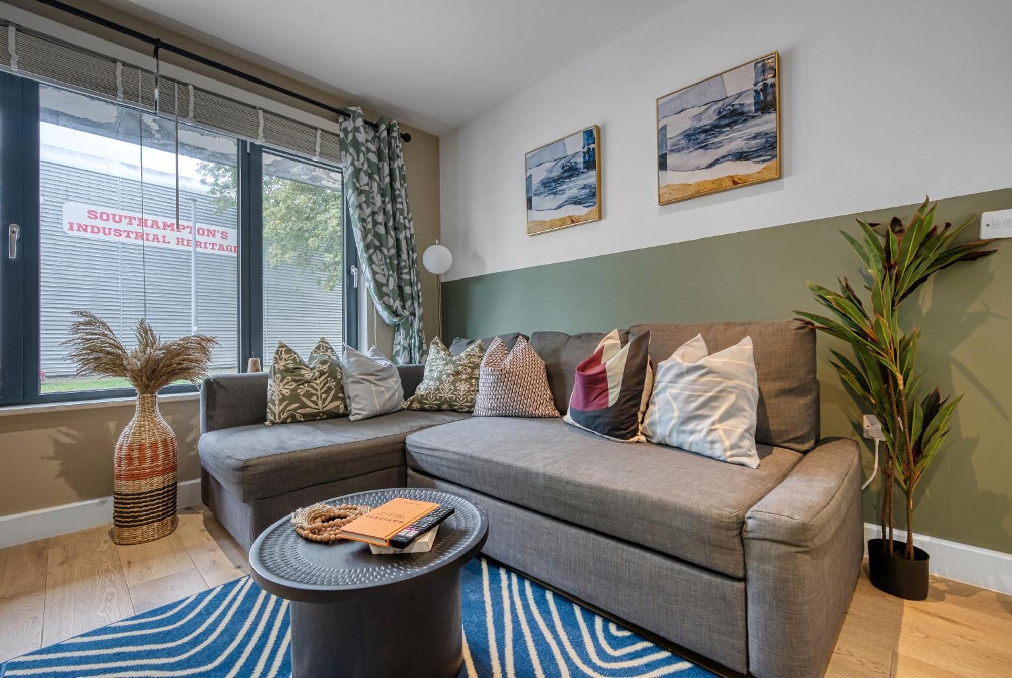 1 Bedroom Ocean Village Luxurious, Stylish & Cosy Apartment, Central Location In Southampton, Sleeps 4 - Summer Special Offer! - By Blue Puffin Stays Dış mekan fotoğraf